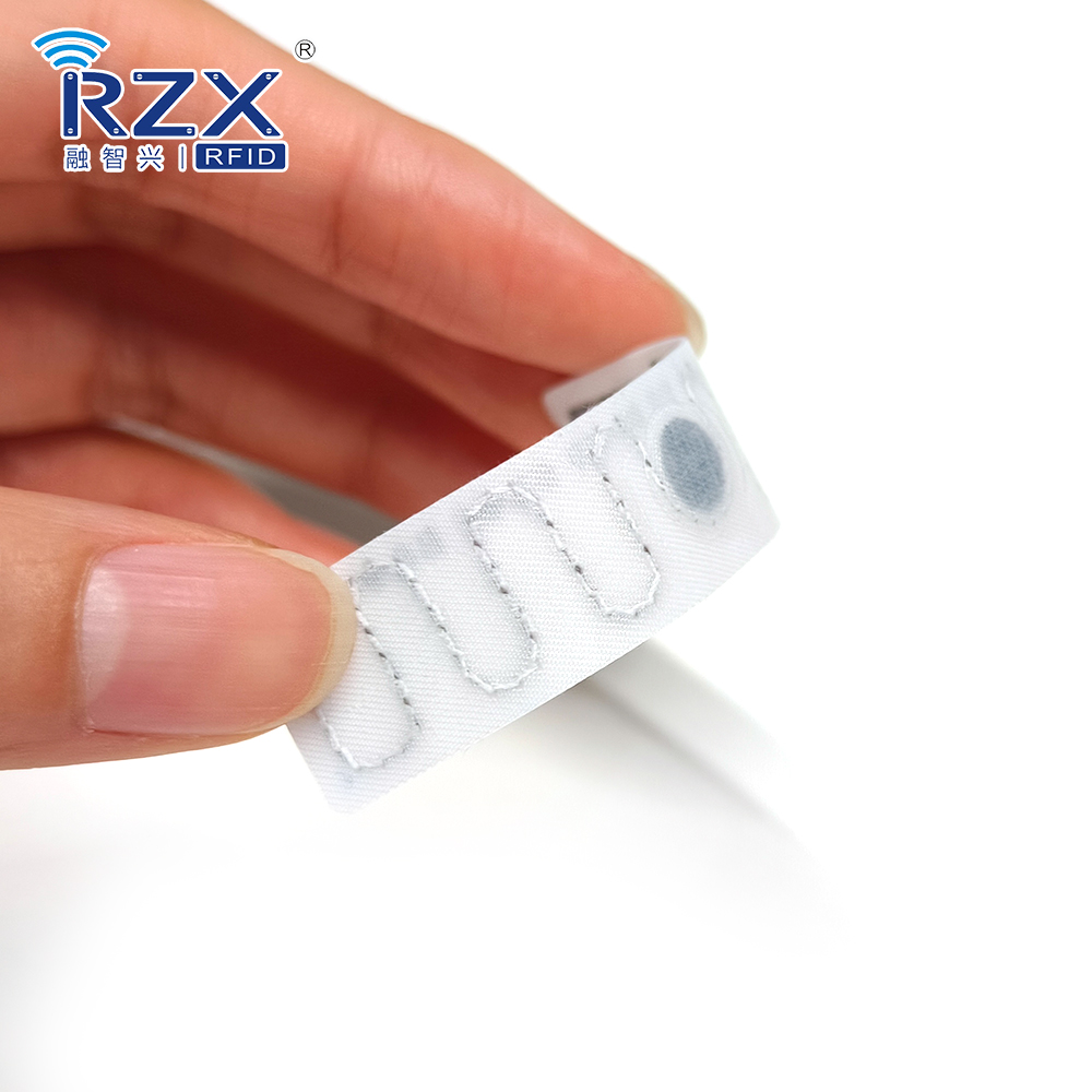 RFID洗衣標簽（噴序列號、QR碼、帶背膠） (9).jpg